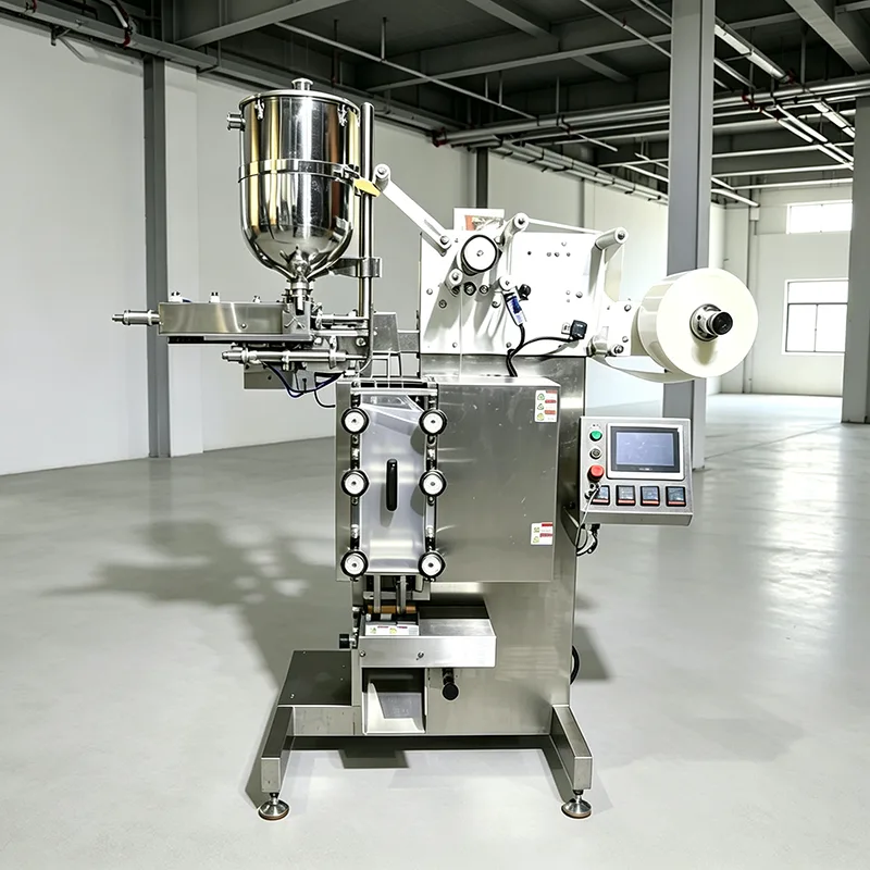 Machine de conditionnement de liquide à 3 joints latéraux
